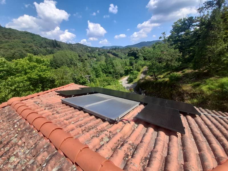 Pose du jour 3kw panneaux photovoltaïques dans l'Hérault